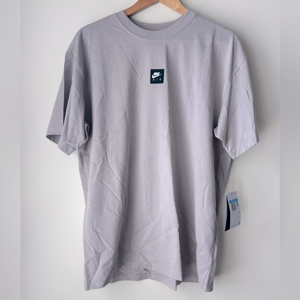 Nike Light Gray Tee with Back Logo Designs Medium NWT